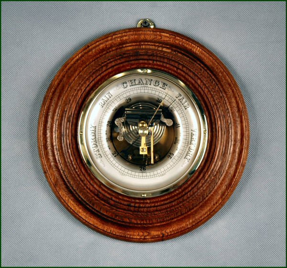 Aneroid Barometer with turned base